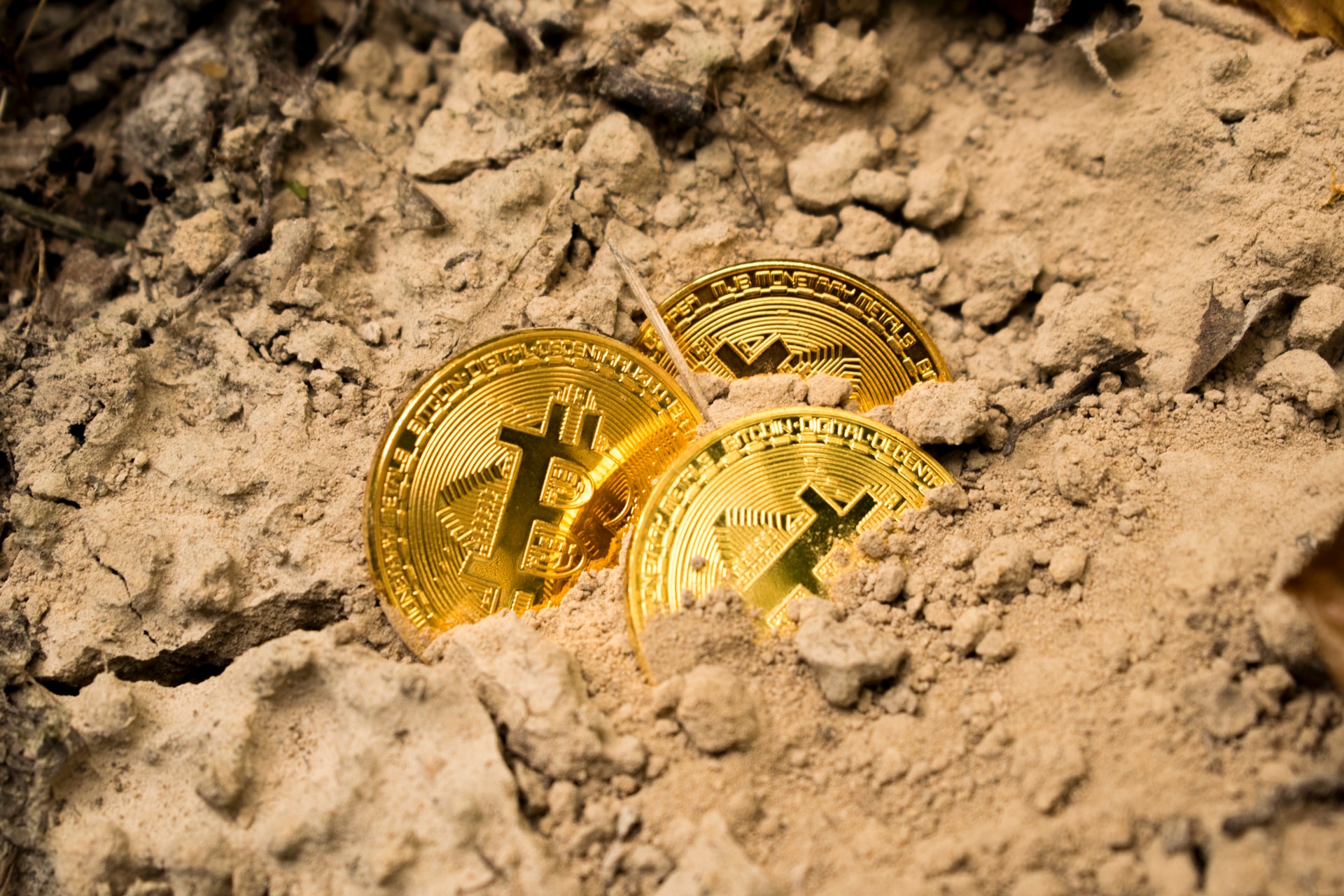 Crypto Rally Could Revive the Bitcoin-Gold Correlation