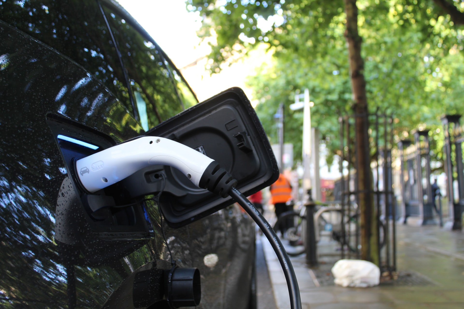 EV Chargers vs Gas Stations: The Clock is Ticking
