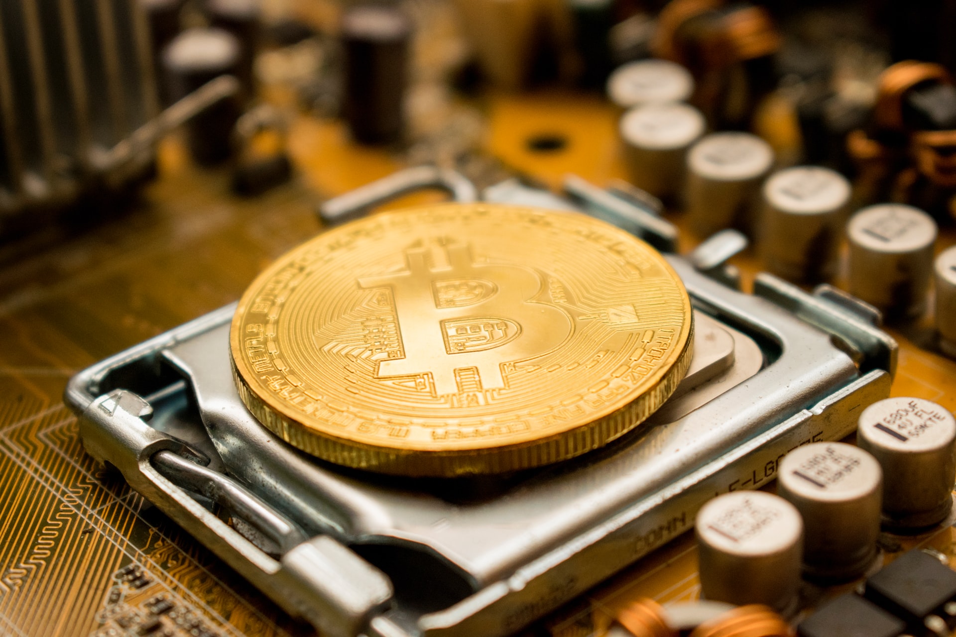 Bitcoin Breakout Overshadows Gold as Institutions Buy in Big on Crypto