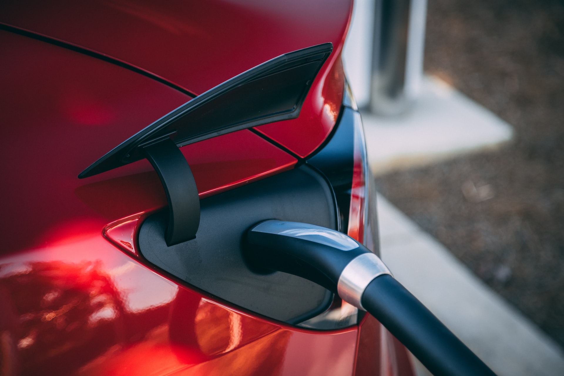 Infrastructure Spend Kicks EV Charging Into Gear, Utilities Collaborate to Electrify Interstate Networks