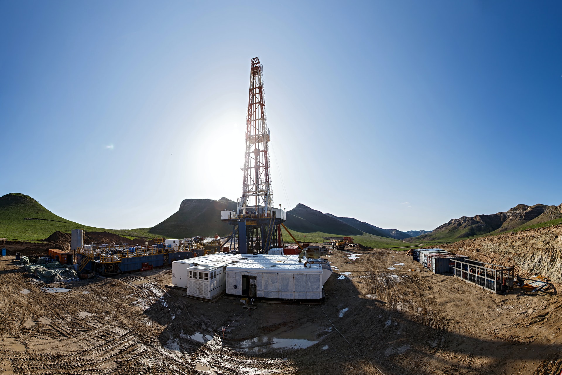A Quiet Expansion of US Oil & Gas Activity is Boosting Oilfield Services and Exploration Firms