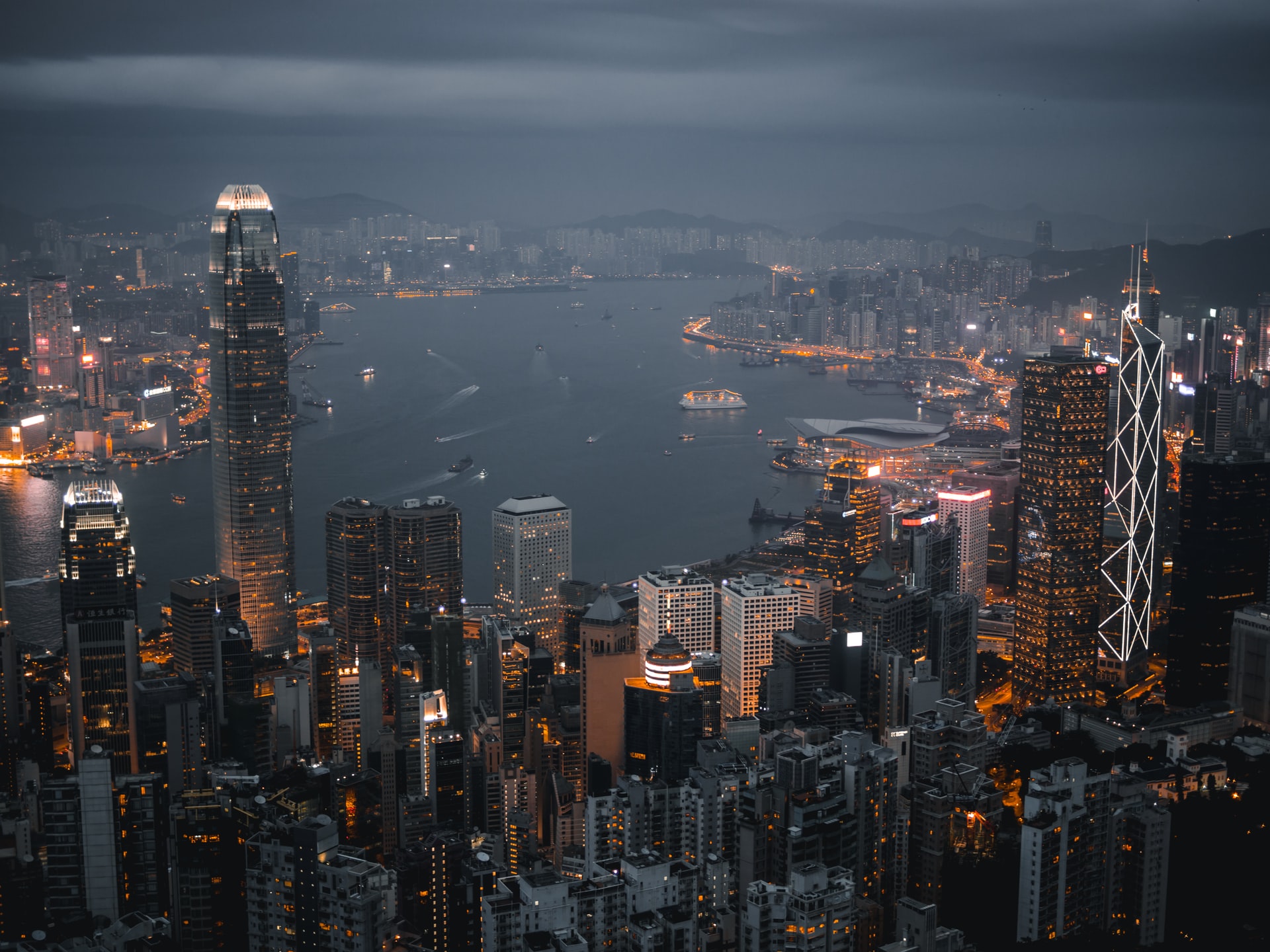 Hong Kong Financial Sector Losing Out on International Talent but Heavy COVID Restrictions Likely to Remain