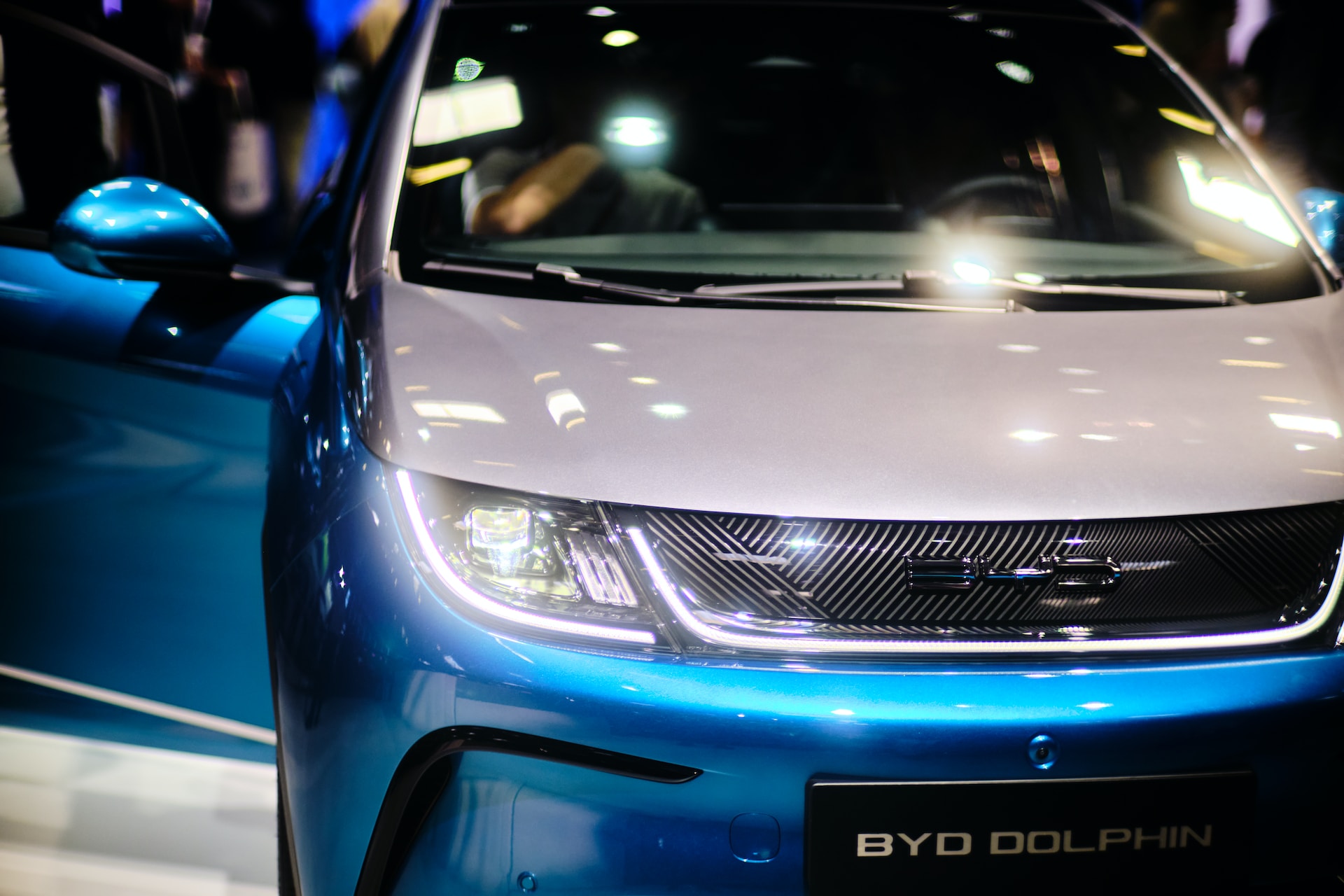 Chinese EVs Take the Global Lead in Exports, BYD Passes Tesla to Become World’s Top Seller